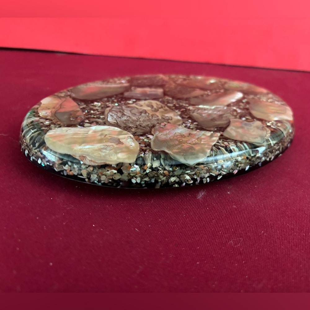 Design gifts stones in resin coaster measure 6 1/2 x 8 1/2”